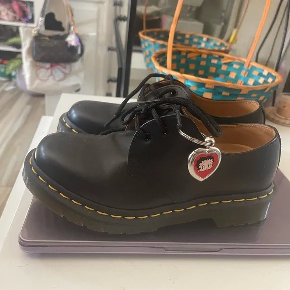 Doc Martens 1461 Smooth Leather Oxfords